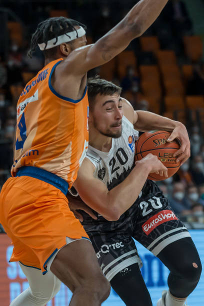 通过快速的 通过快速的