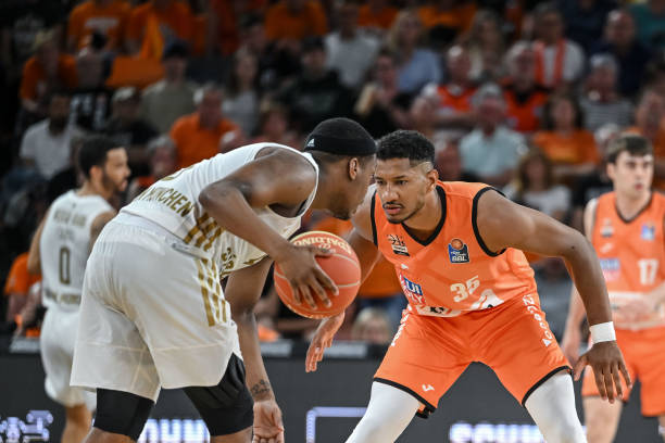 在主教练人 在主教练人